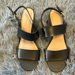 Old Navy black heeled sandals